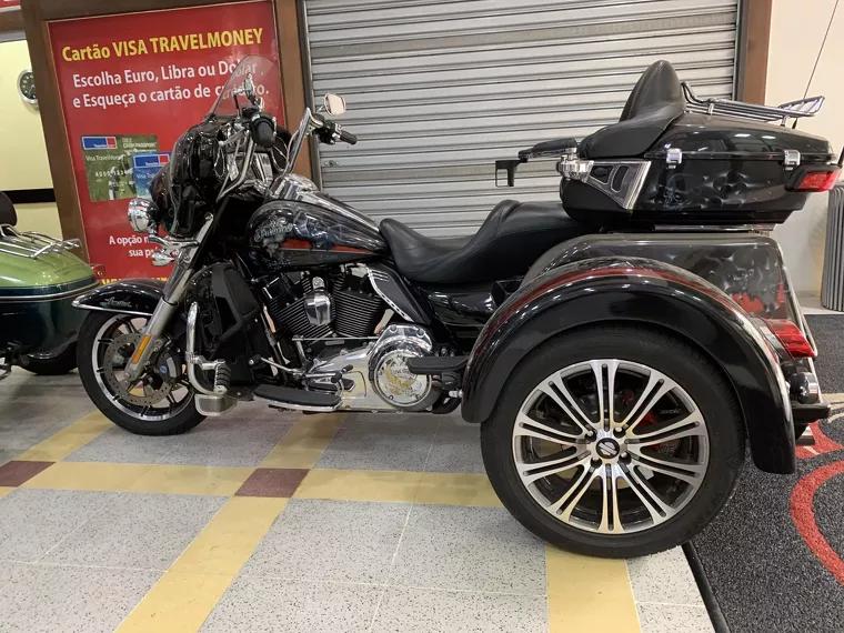 Harley-Davidson Tri Ultra Glide Cinza 3