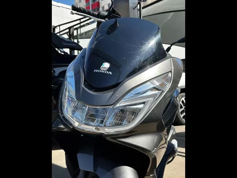 Honda PCX Cinza 13