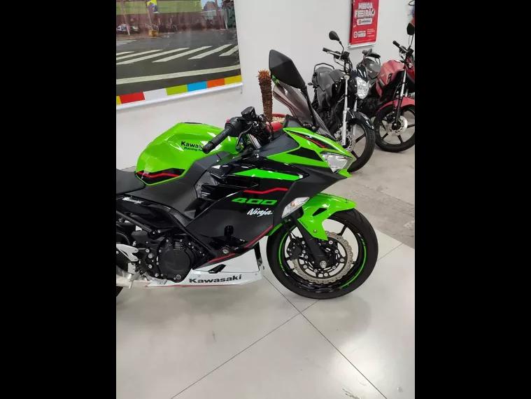 Kawasaki Ninja Verde 7