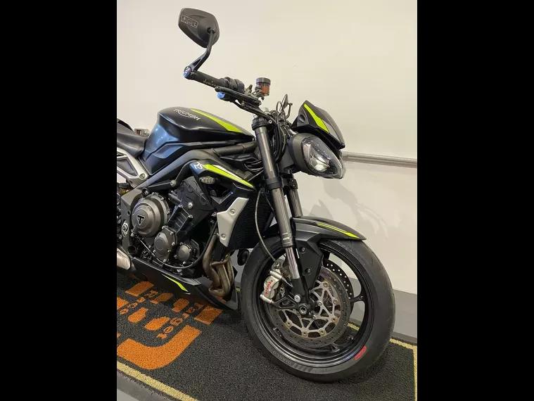 Triumph Street Triple Preto 4