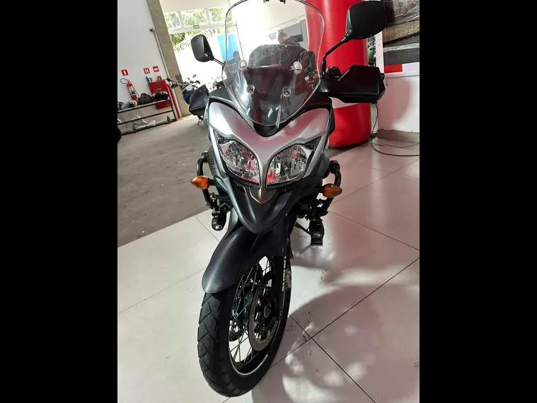 Suzuki V-Strom Prata 25