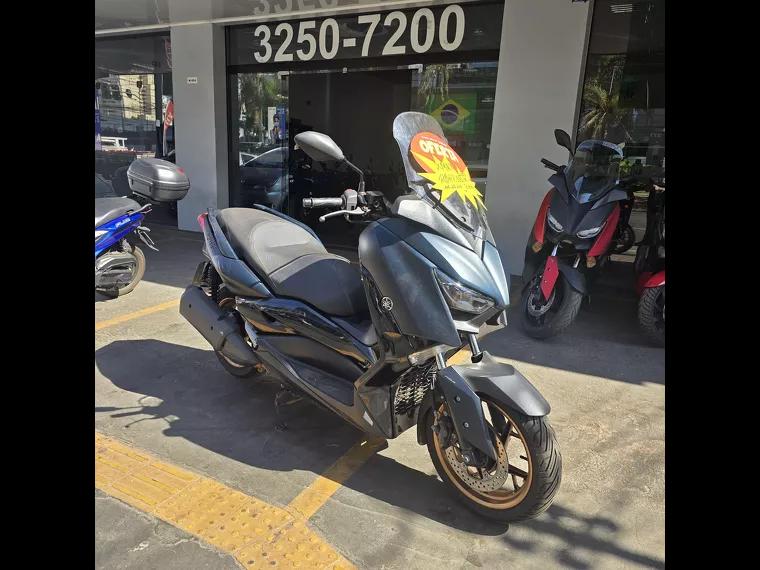 Yamaha Xmax Verde 1