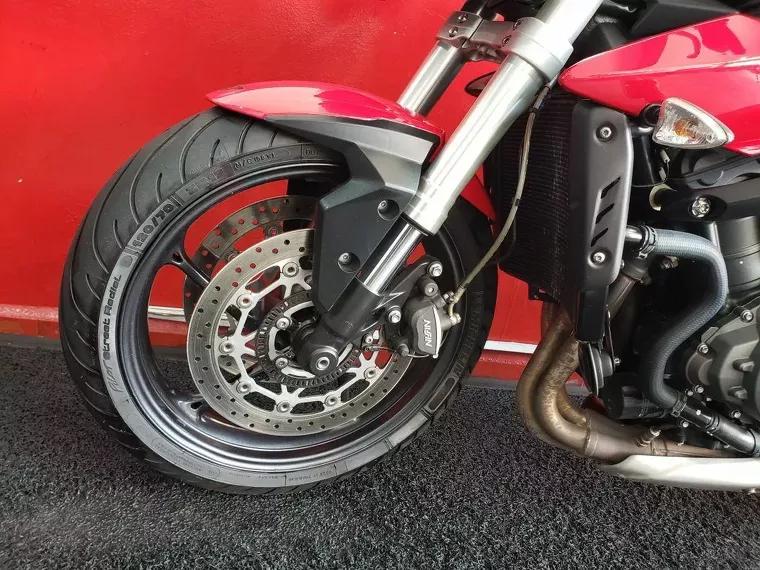 Triumph Street Triple Vermelho 10