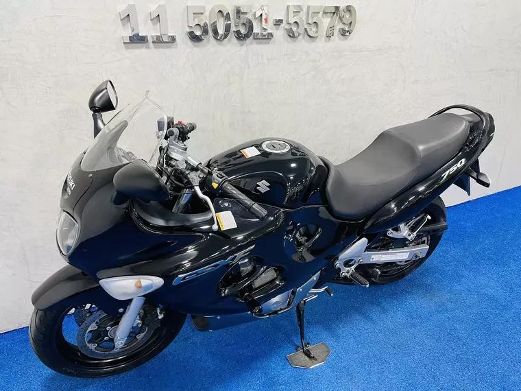 Suzuki GSX Preto 18