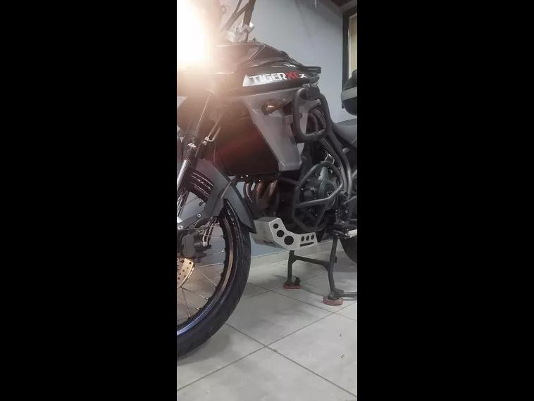 Triumph Tiger 800 Preto 5