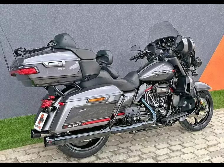 Harley-Davidson Ultra Limited Cinza 3