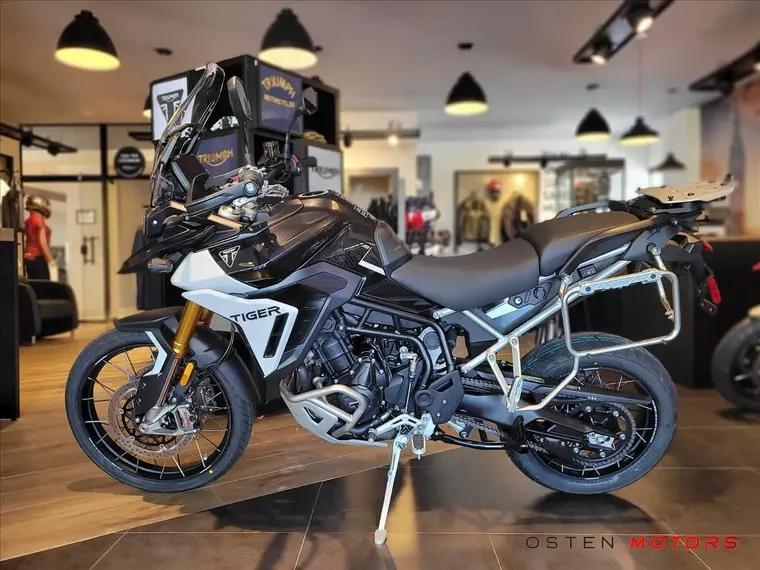 Triumph Tiger 900 Preto 8