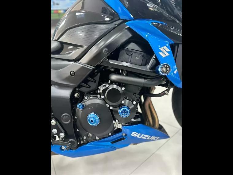 Suzuki GSX-S Azul 4