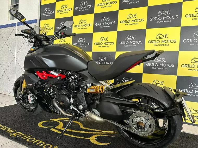 Ducati Diavel Preto 7