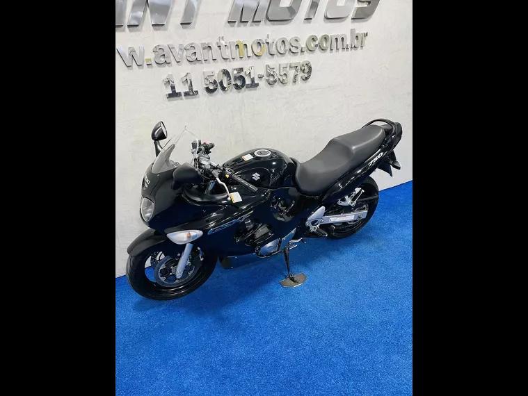 Suzuki GSX Preto 8