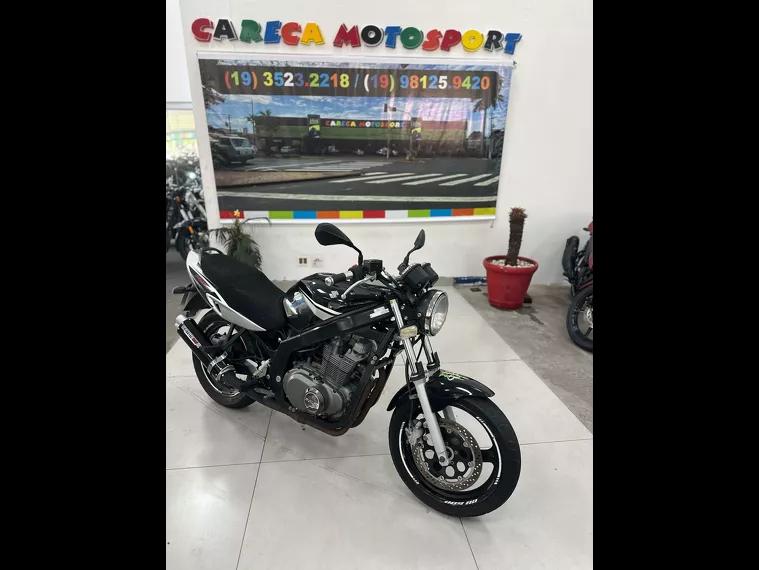 Suzuki GS Preto 11