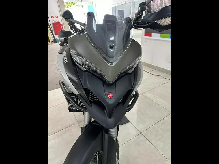 Ducati Multistrada Preto 25