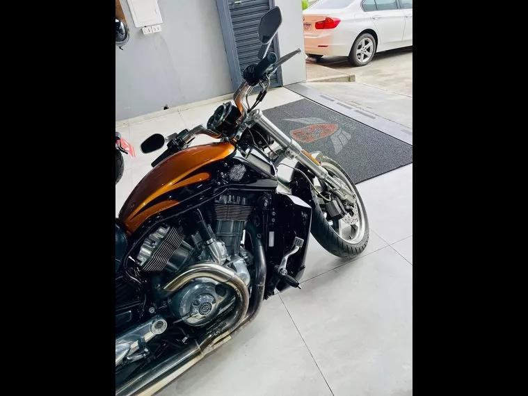 Harley-Davidson V-Rod Laranja 2