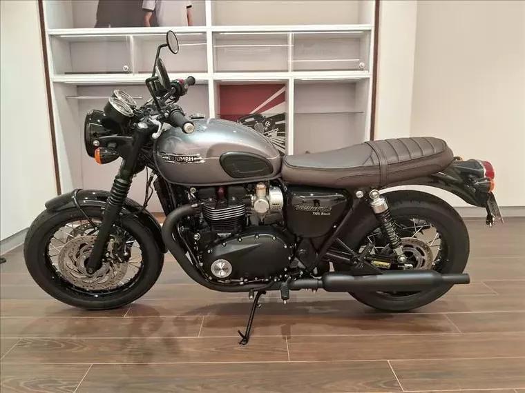 Triumph Bonneville Cinza 1