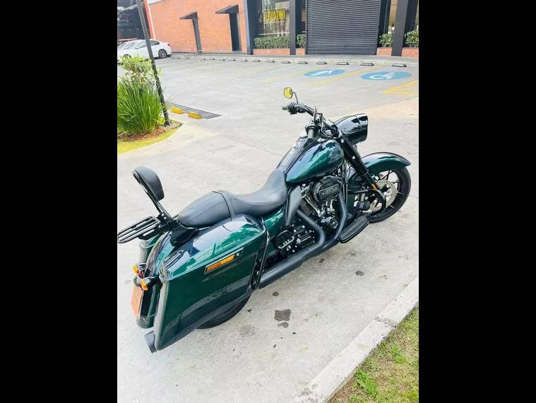 Harley-Davidson Touring Verde 4