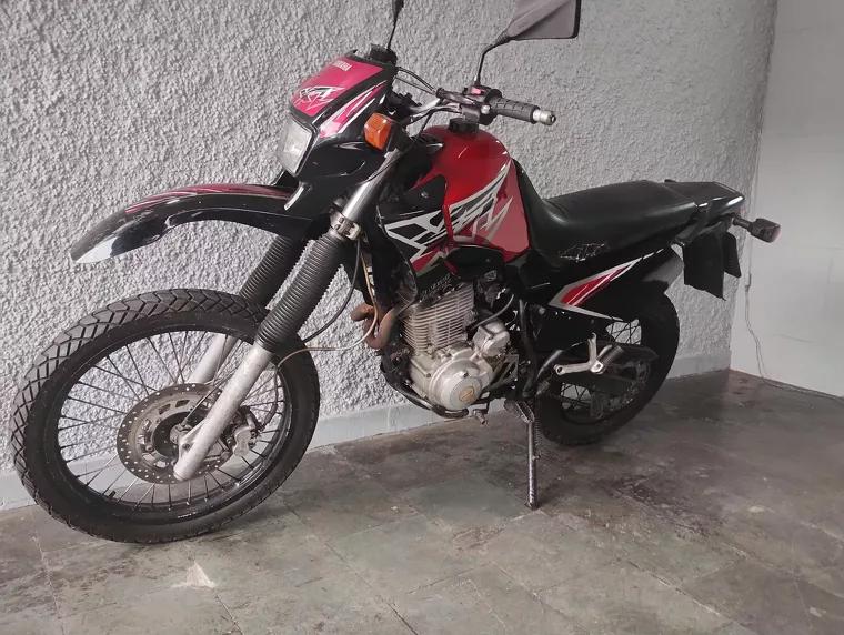 Yamaha XT 600 Vermelho 6