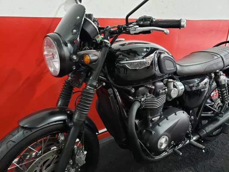 Triumph Bonneville Preto 11