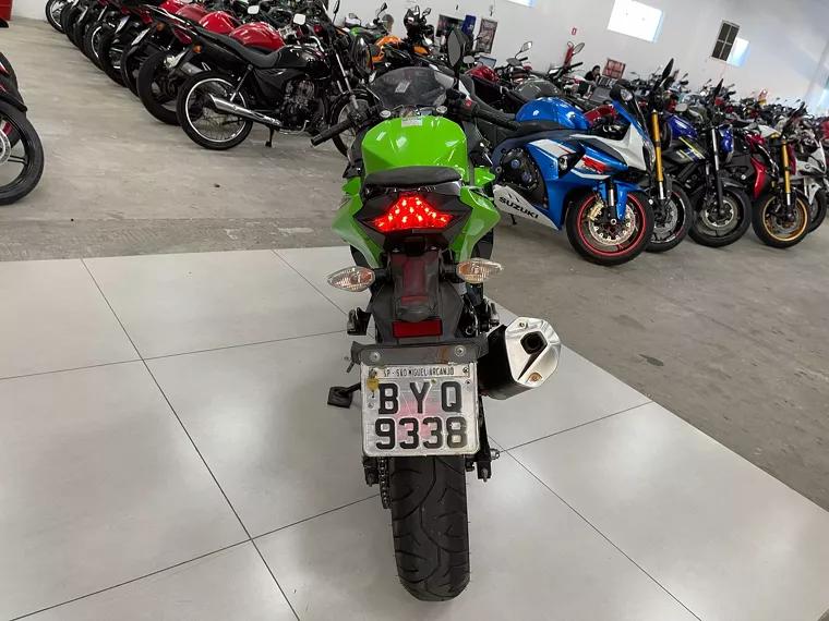 Kawasaki Ninja Verde 12