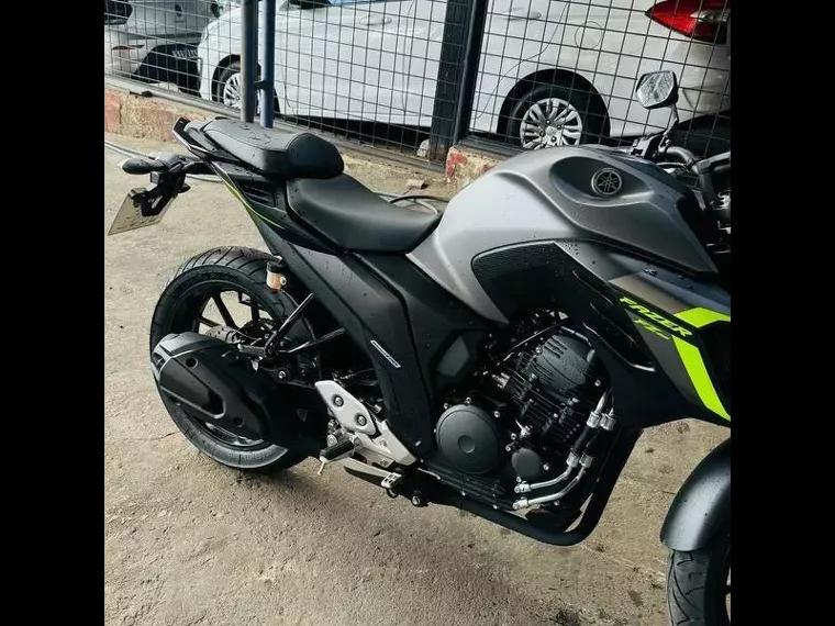 Yamaha Fazer 250 Cinza 18