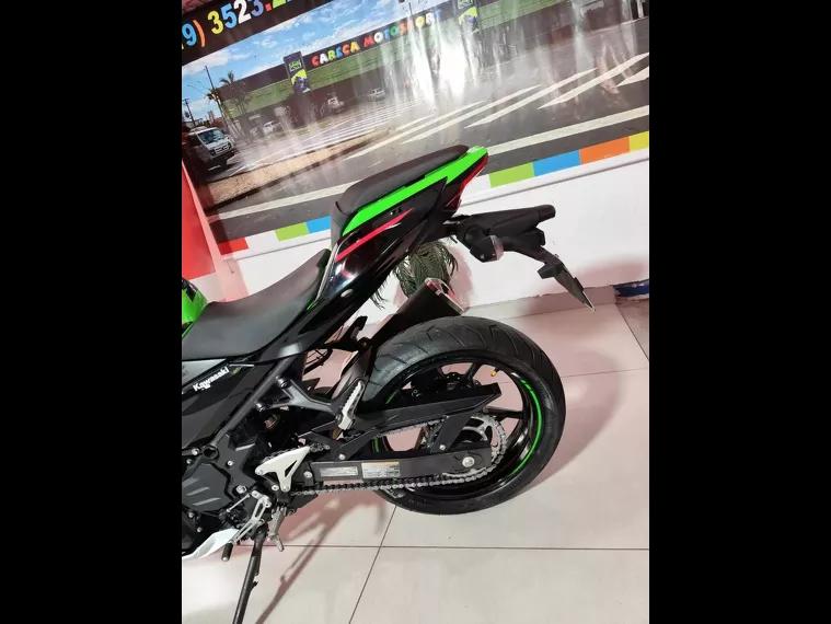 Kawasaki Ninja Verde 4