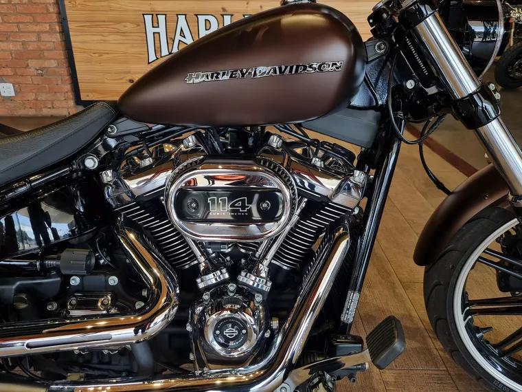 Harley-Davidson Breakout Marrom 2