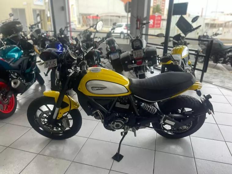 Ducati Scrambler Amarelo 2