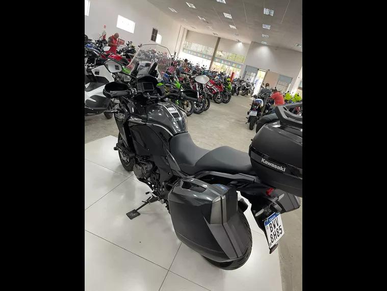 Kawasaki Versys Preto 2