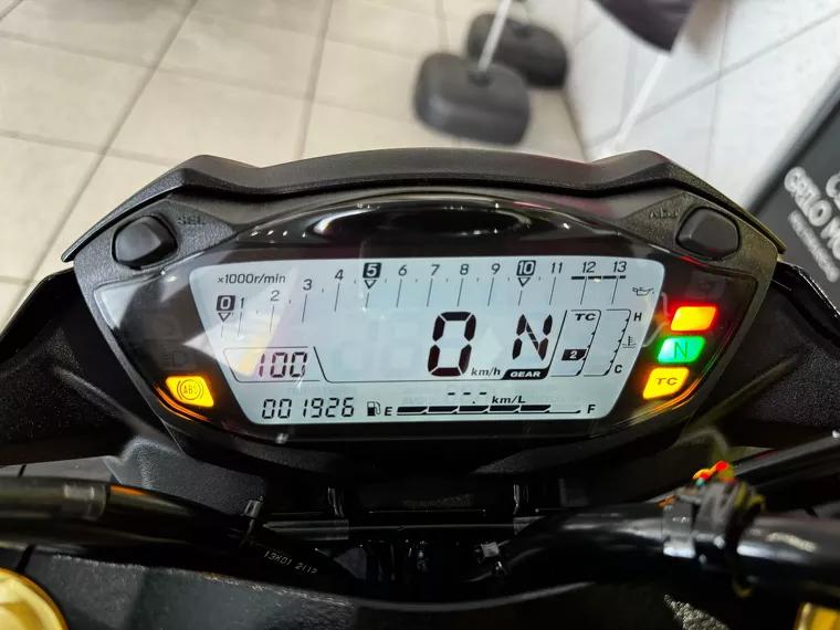 Suzuki GSX-S Preto 10