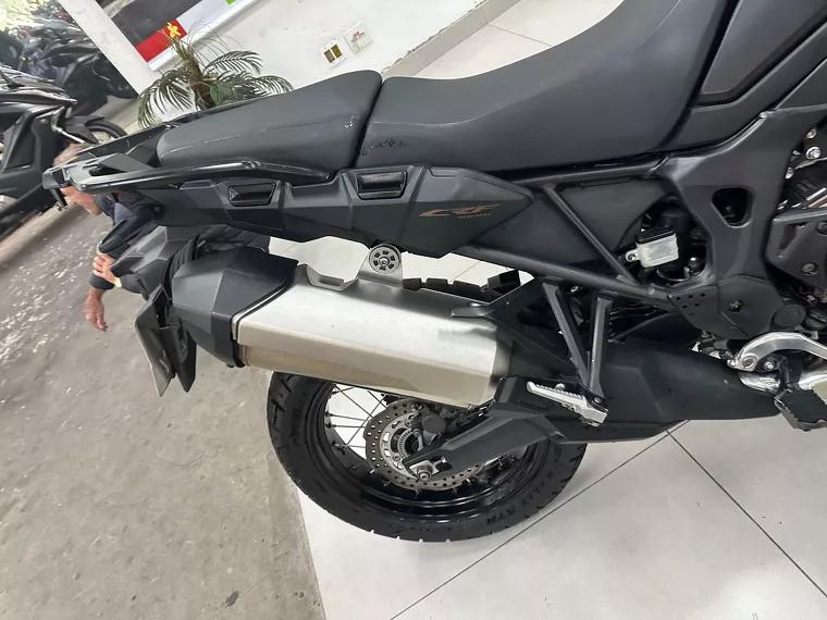 Honda CRF Preto 17