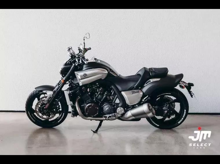 Yamaha VMax Preto 8