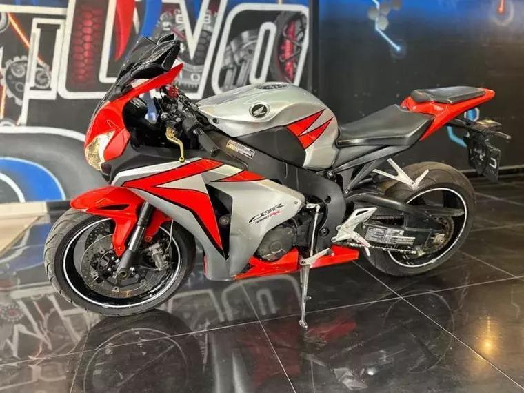 Honda CBR 1000 Prata 7