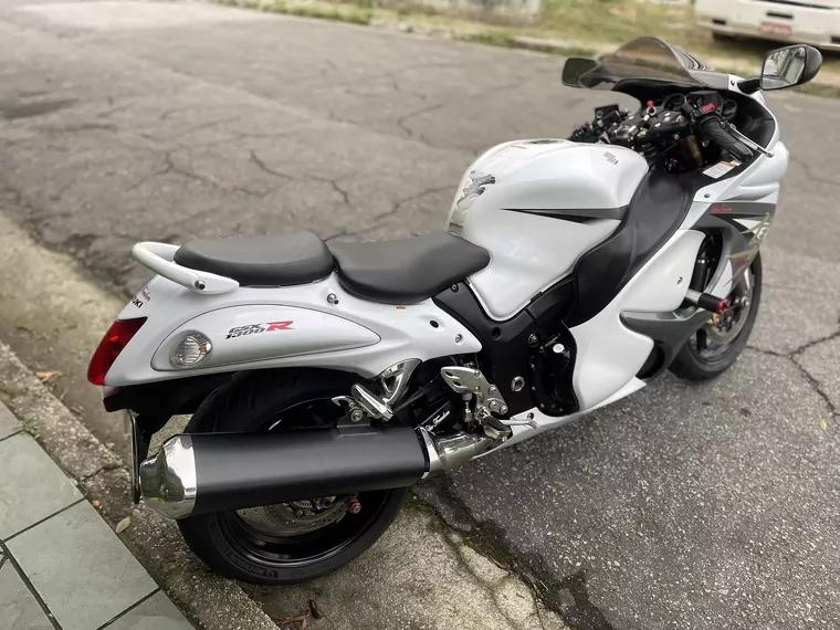 Suzuki GSX Branco 7