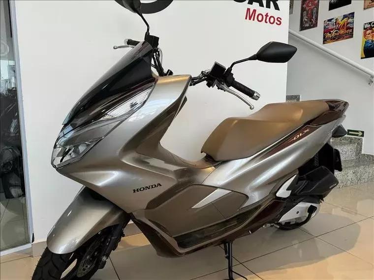 Honda PCX Prata 4