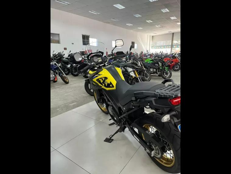 Suzuki V-Strom Amarelo 6