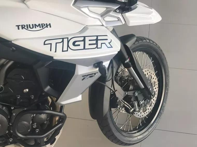 Triumph Tiger 800 Branco 18