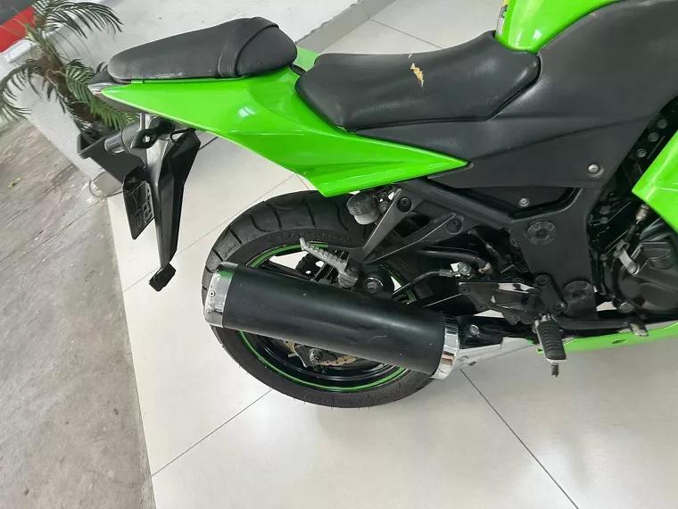 Kawasaki Ninja Verde 18