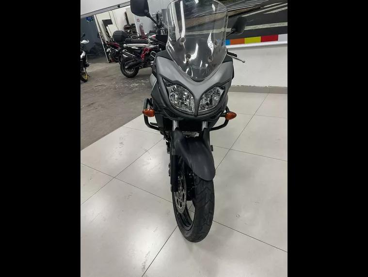 Suzuki V-Strom Cinza 3