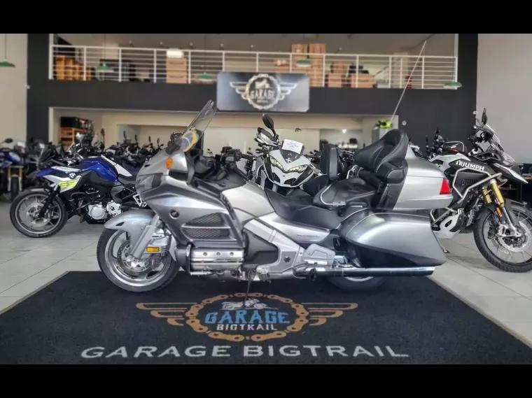 Honda Gold Wing Prata 2