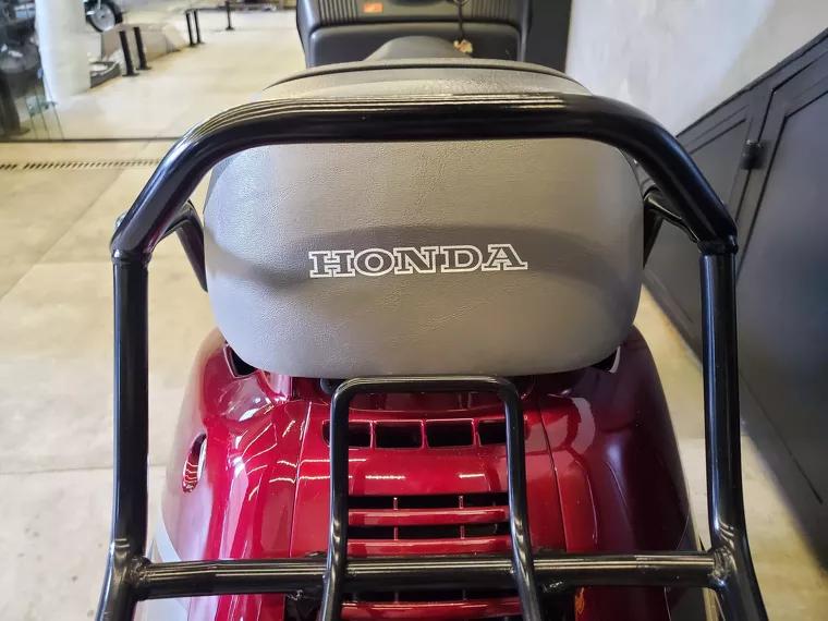 Honda CH 125-R Vermelho 15
