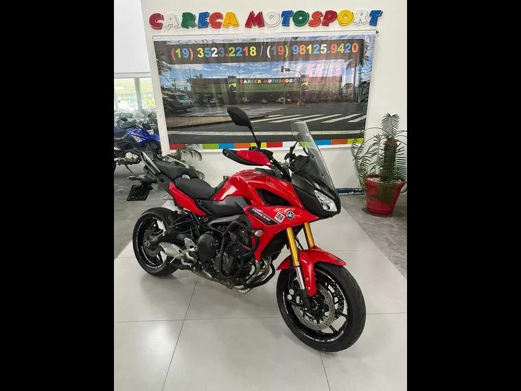 Yamaha MT-09 Vermelho 2