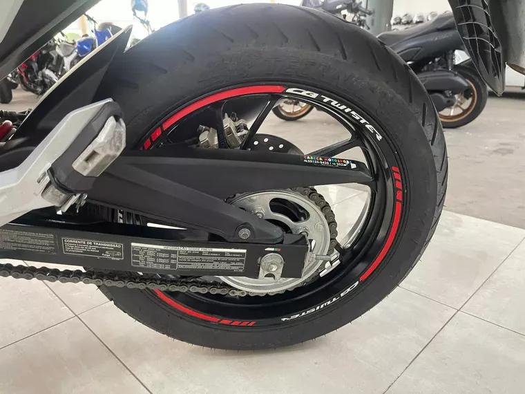 Honda CB Twister Vermelho 5