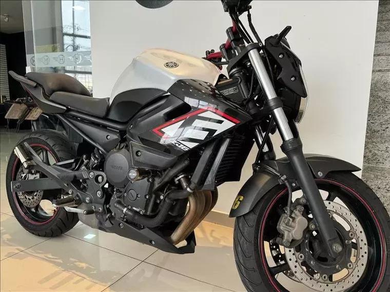 Yamaha XJ6-N Branco 3