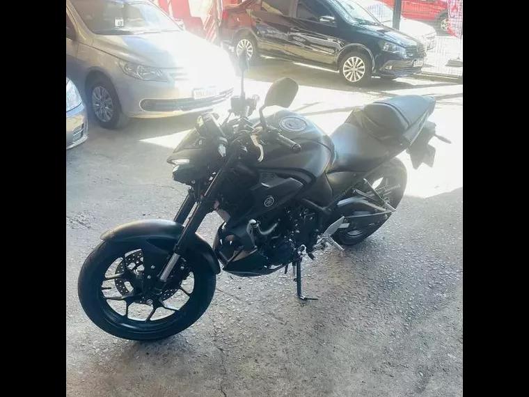 Yamaha MT-03 Preto 14