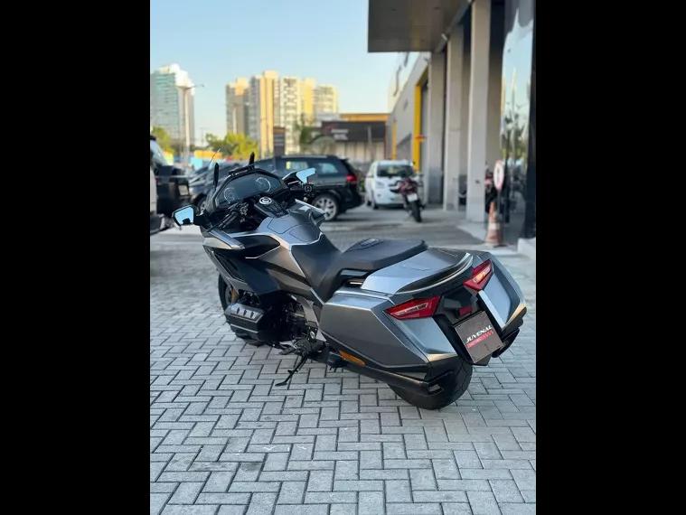 Honda Gold Wing Prata 6