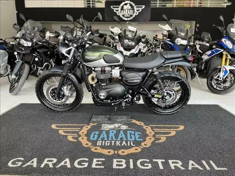 Triumph Street Scrambler Verde 2