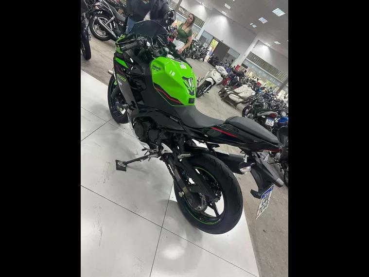 Kawasaki Ninja Verde 7