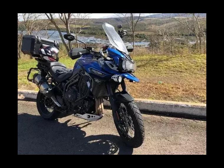 Triumph Tiger 1200 Azul 8