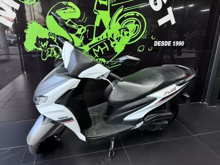 Yamaha Fluo Branco 3