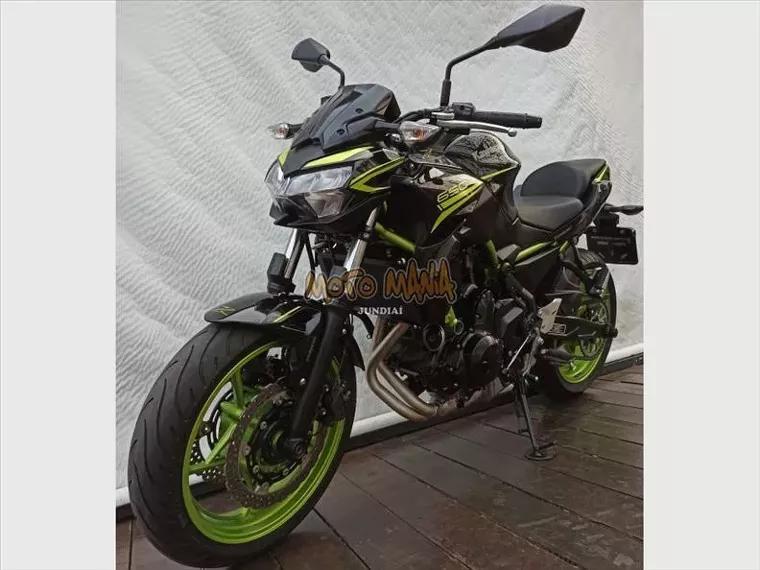 Kawasaki Z 650 Preto 13