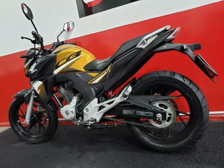 Honda CB Twister Amarelo 6